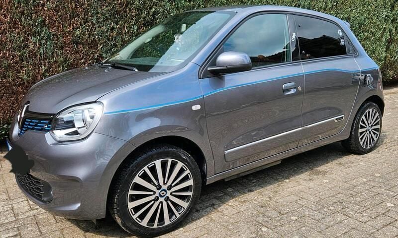 Grau Gebraucht 2022 Renault Twingo Intens Kleinwagen | 11.950 € (Fairer Preis) - Bild 1/4