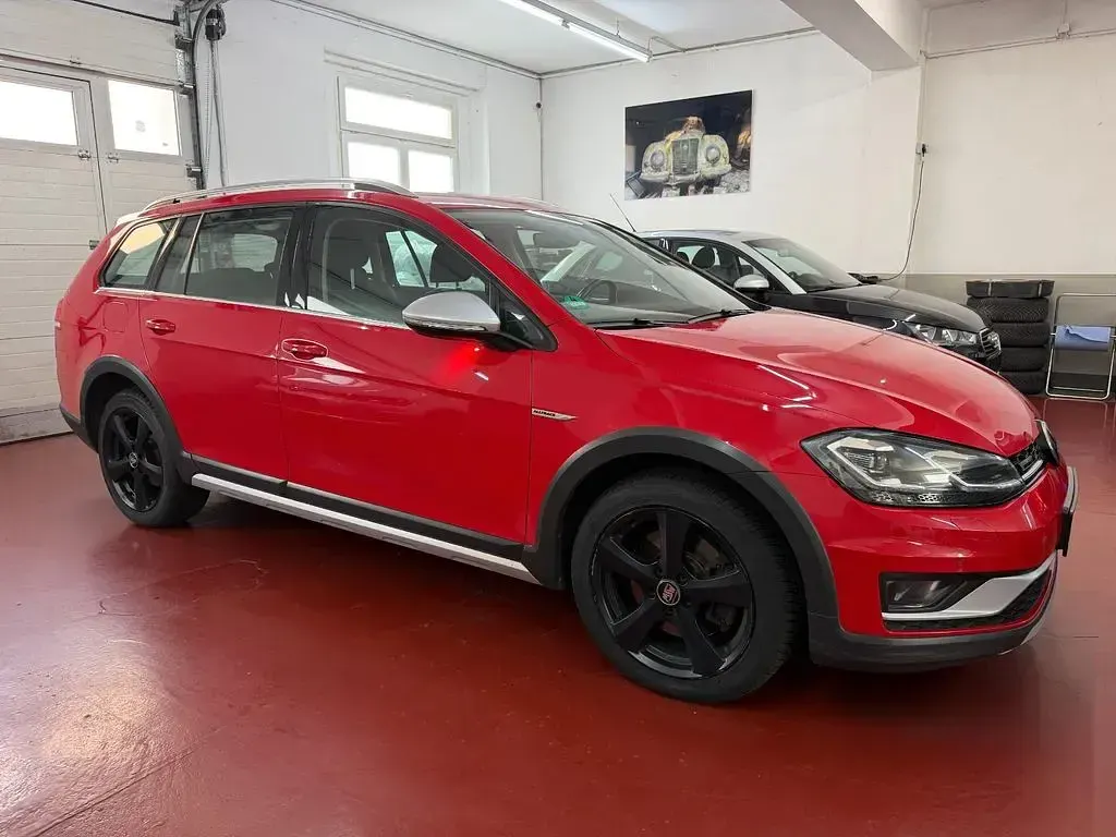 Gebraucht VW Golf VII 184 PS (135 kW) 2017 Rot Kombi