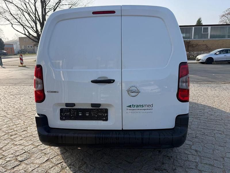 Gebraucht Opel Combo Edition 102 PS (75 kW) 2022 Weiß Van / Kleinbus