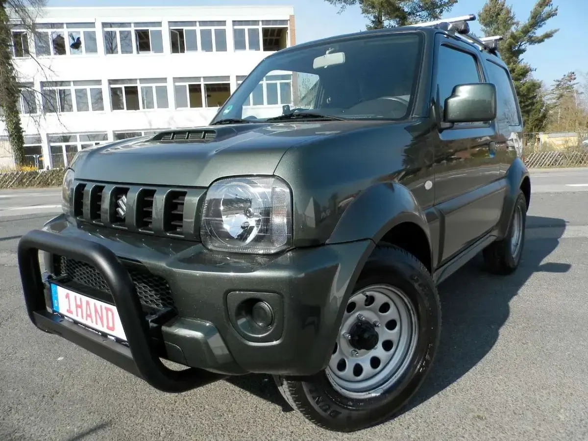Gebraucht Suzuki Jimny 84 PS (61 kW) 2017 Grün SUV