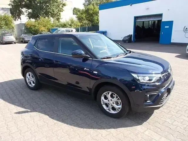 Gebraucht SsangYong Tivoli 163 PS (119 kW) 2023 Blau SUV