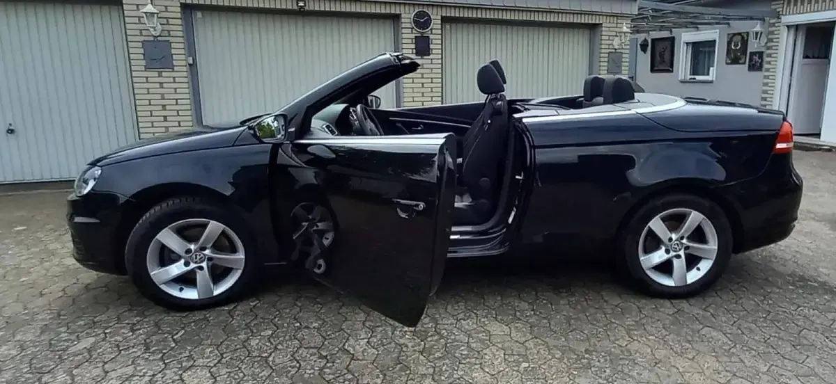 Occasion VW Eos 100 PK (73 kW) 2011 Zwart Cabriolet