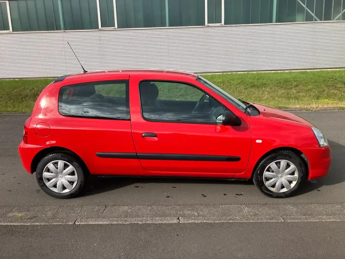 Gebraucht Renault Clio Campus 50 PS (36 kW) 2009 Rot Kleinwagen