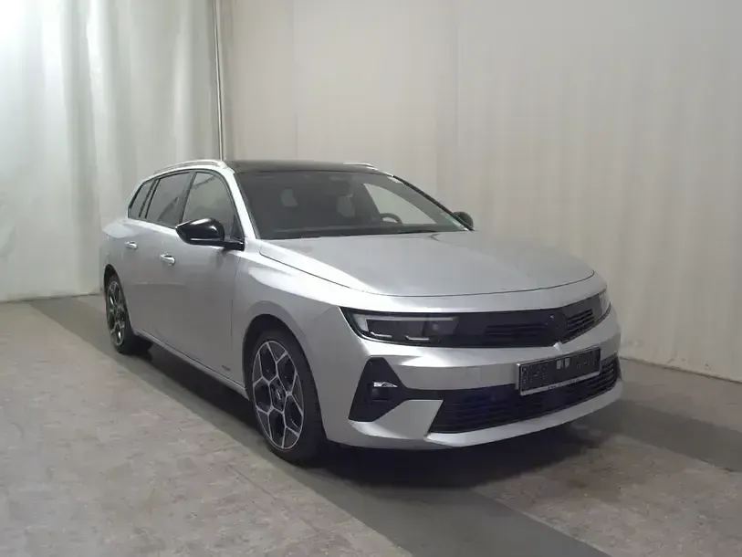 Gebraucht Opel Astra Ultimate 131 PS (96 kW) 2024 Silber Kleinwagen