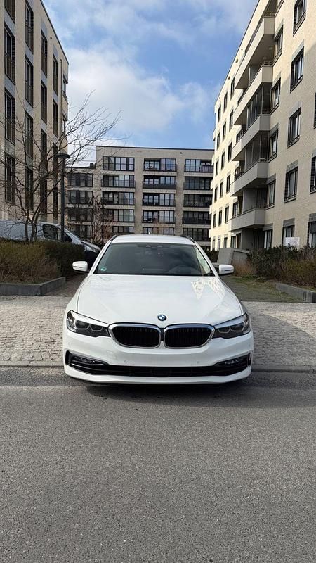 Gebraucht BMW 520 Performance 190 PS (139 kW) 2017 Weiß Kombi
