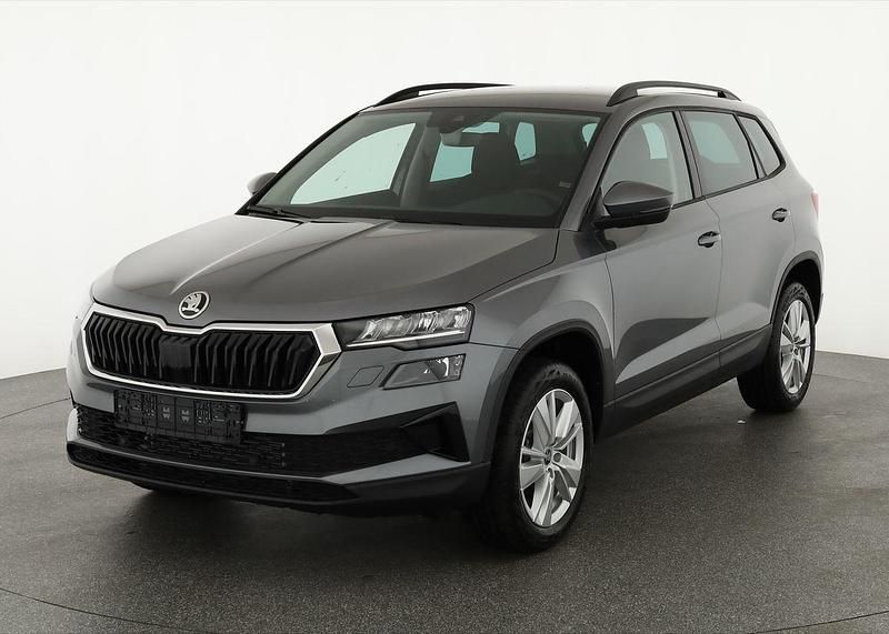 Graphite grau metallic Neu 2025 Skoda Karoq Selection SUV | 32.995 € (Guter Preis) - Bild 1/4