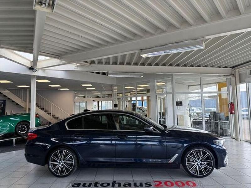 Gebraucht BMW 530e Luxury Line 252 PS (185 kW) 2020 Blau Limousine