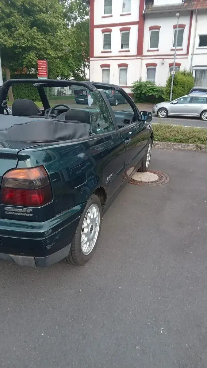 Gebraucht VW Golf Cabriolet 75 PS (55 kW) 1997 Grün Cabrio