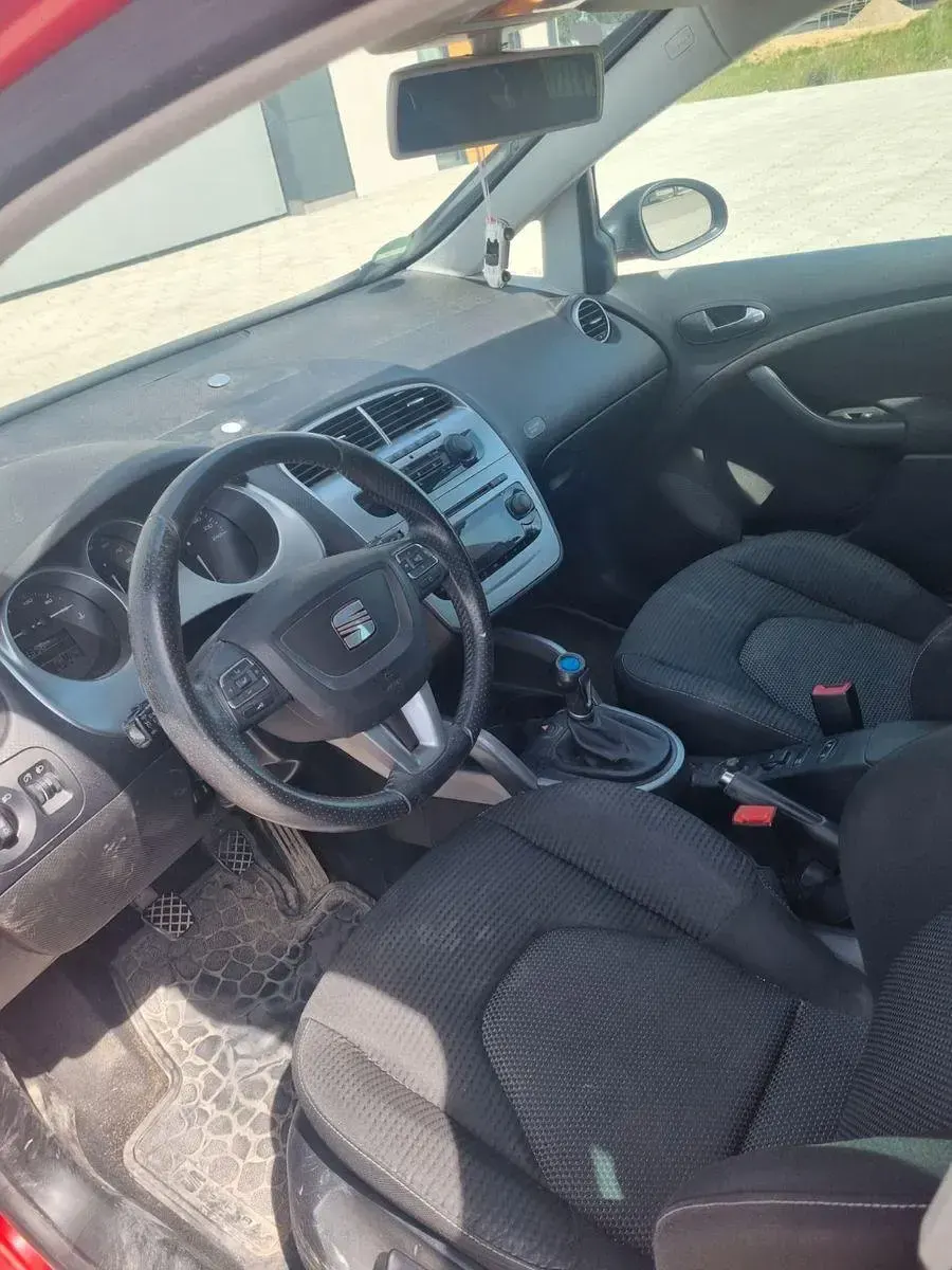 Gebraucht Seat Altea 125 PS (91 kW) 2009 Rot Van / Kleinbus