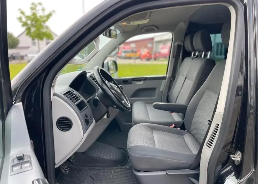 Gebraucht VW T5 114 PS (83 kW) 2013 Schwarz Van