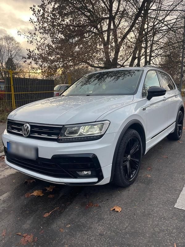 Weiß Gebraucht 2020 VW Tiguan R-line SUV | 16.500 € (Superpreis) - Bild 1/4