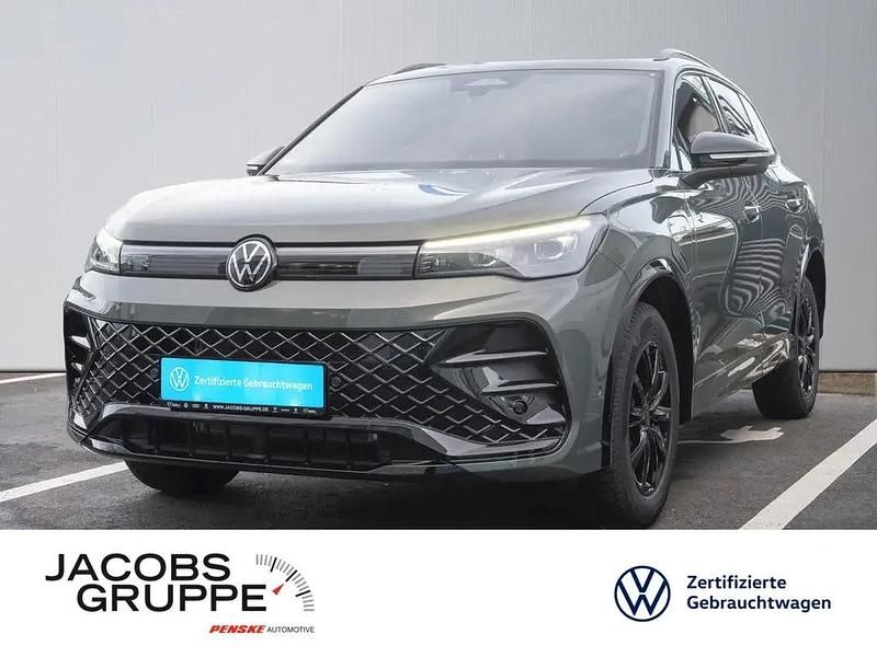 Gebraucht VW Tiguan Style 150 PS (110 kW) 2025 Grün SUV
