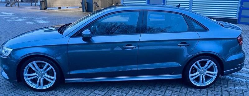 Gebraucht Audi S3 Ambiente 300 PS (220 kW) 2019 Grau Limousine