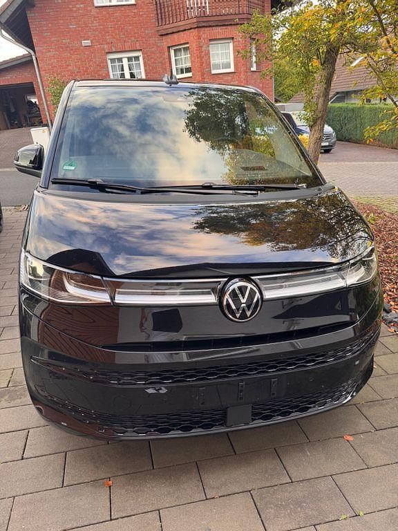 Schwarz Gebraucht 2025 VW T7 Life Van | 74.000 € - Bild 1/4