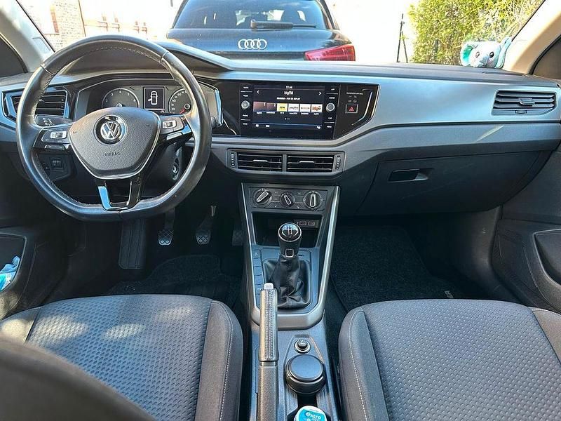 Gebraucht VW Polo Comfortline 95 PS (69 kW) 2018 Grau Kleinwagen