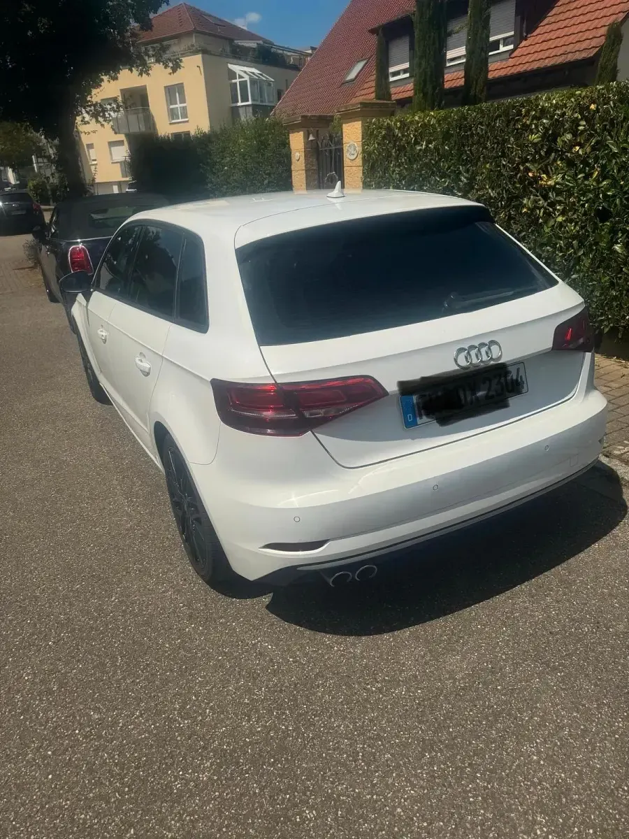 Gebraucht Audi A3 150 PS (110 kW) 2016 Weiß Limousine