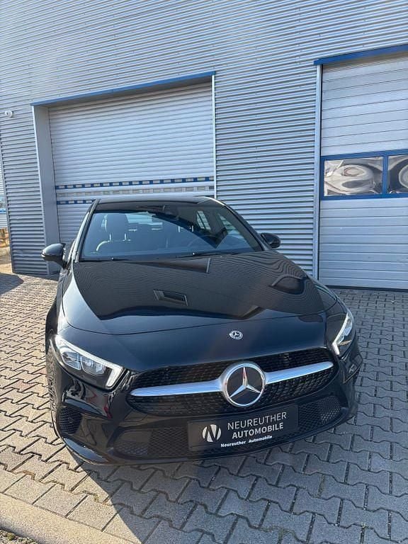 Gebraucht Mercedes A220 190 PS (139 kW) 2019 Schwarz Limousine
