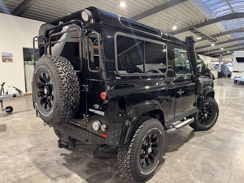 Gebraucht Land Rover Defender 122 PS (89 kW) 2013 Schwarz SUV