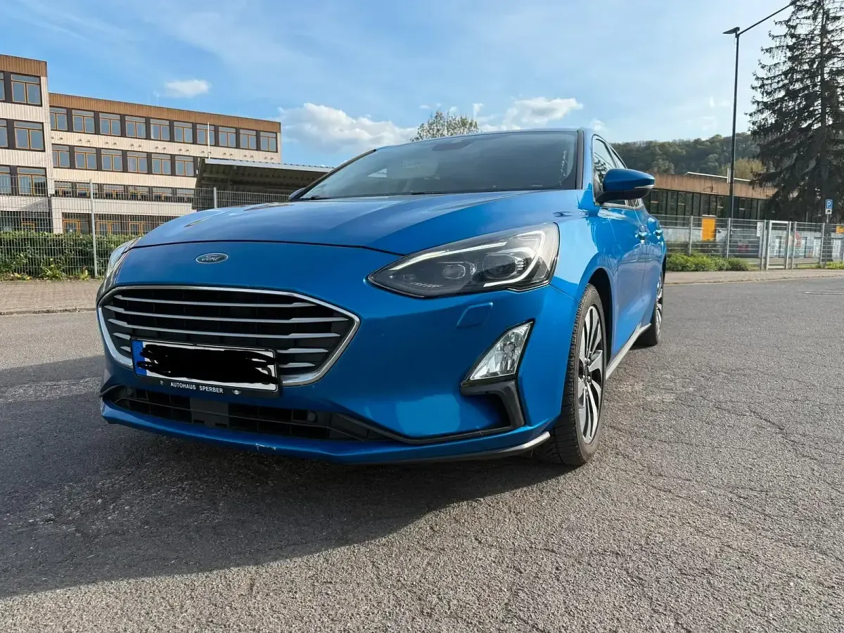 Gebraucht Ford Focus 150 PS (110 kW) 2019 Blau Limousine