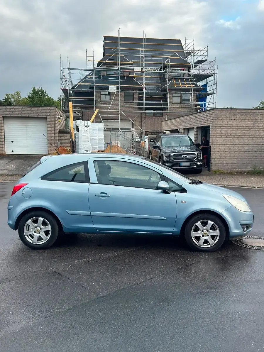 Gebraucht Opel Corsa 80 PS (58 kW) 2007 Blau Kleinwagen