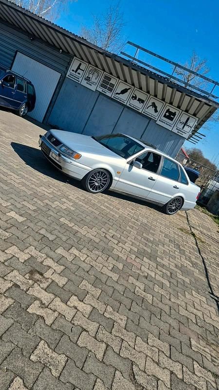 Silber Gebraucht 1996 VW Passat Limousine | 3.399 € (Fairer Preis) - Bild 1/4