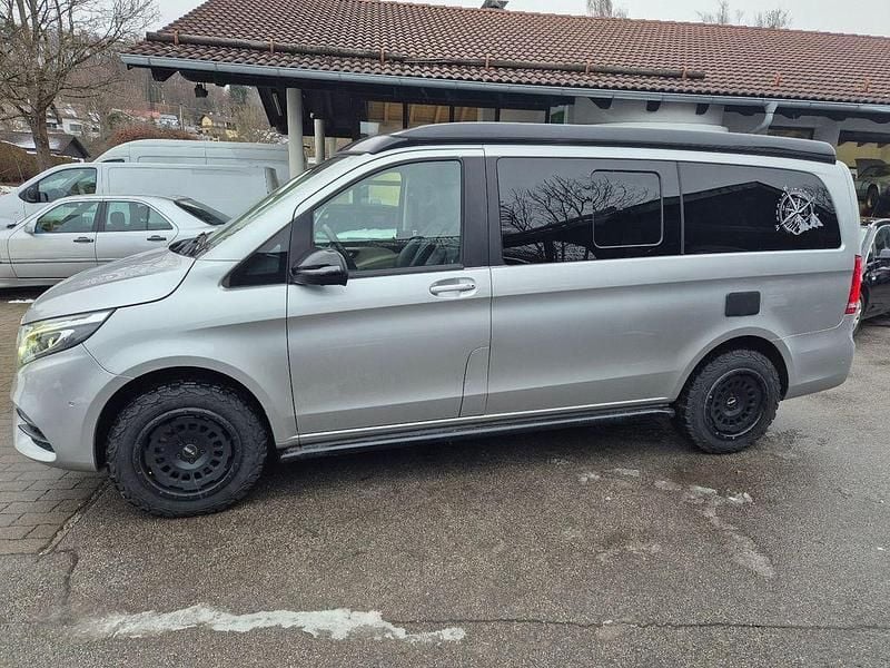 Silber Gebraucht 2018 Mercedes V250 Marco Polo Van / Kleinbus | 49.999 € (Teuer) - Bild 1/4