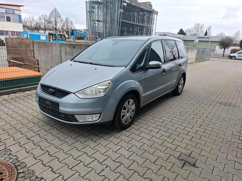 Gebraucht Ford Galaxy 140 PS (102 kW) 2009 Grau Van / Kleinbus