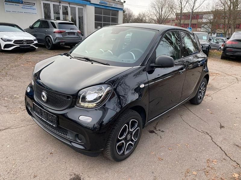 Gebraucht Smart ForFour 90 PS (66 kW) 2019 Schwarz Kleinwagen