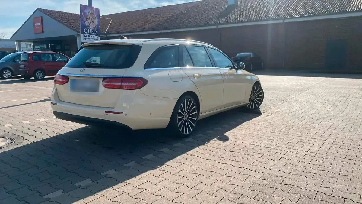 Gebraucht Mercedes E200 150 PS (110 kW) 2019 Kombi