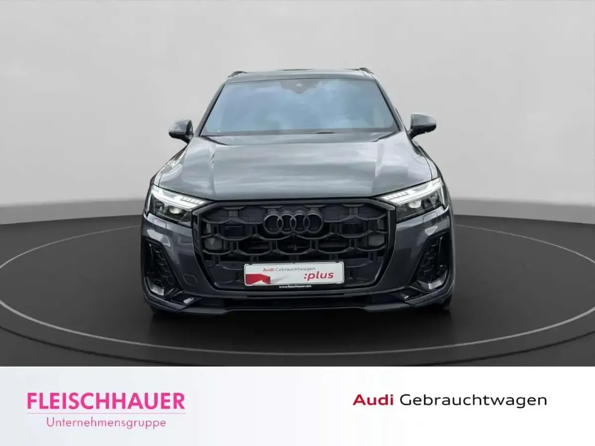 Usado Audi Q7 S-Line 286 HP (210 kW) 2025 Cinzento SUV
