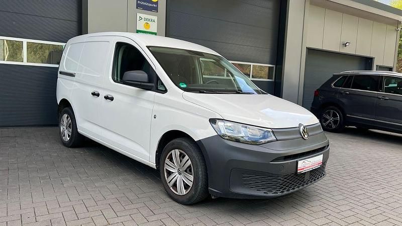Gebraucht VW Caddy 75 PS (55 kW) 2021 Weiß Van / Kleinbus