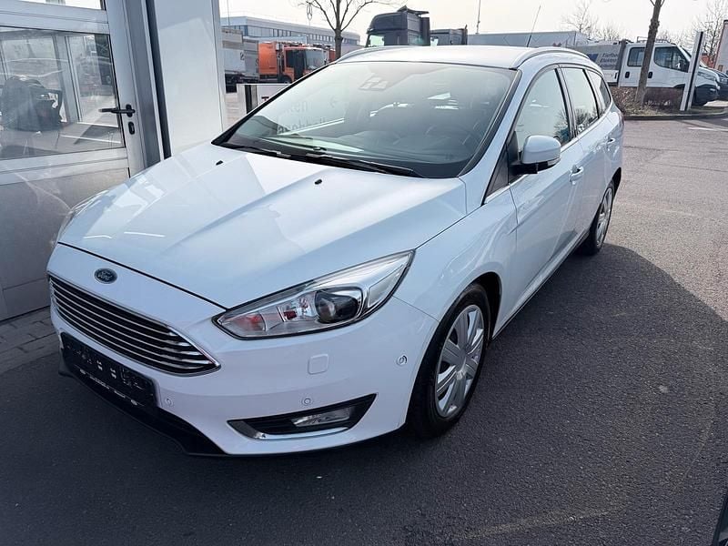 Gebraucht Ford Focus 182 PS (133 kW) 2016 Weiß Kombi