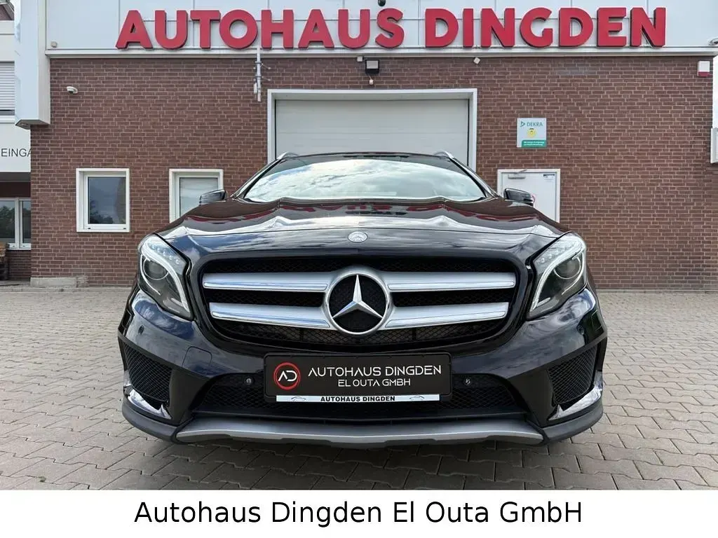 Gebraucht Mercedes GLA200 AMG line 156 PS (114 kW) 2015 Schwarz SUV