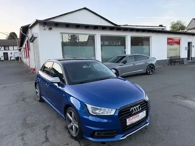 Gebraucht Audi A1 Sportback S-Line 95 PS (69 kW) 2018 Sepangblau Kleinwagen
