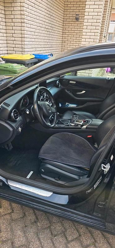 Second-hand Mercedes Vito 170 CP (125 kW) 2015 Negru Van