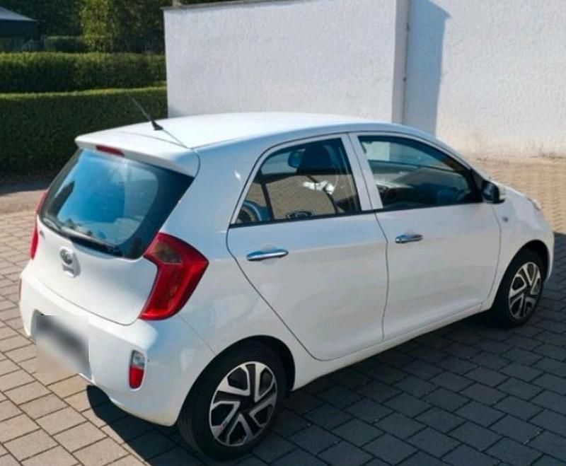 Gebraucht Kia Picanto 69 PS (50 kW) 2012 Weiß Kleinwagen