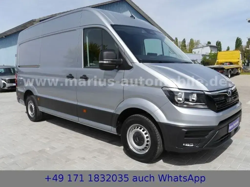 Gebraucht MAN TGE 140 PS (102 kW) 2025 Silber (metallic) Van