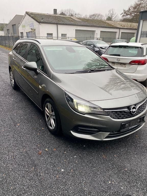 Gebraucht Opel Astra 122 PS (89 kW) 2021 Grau Limousine