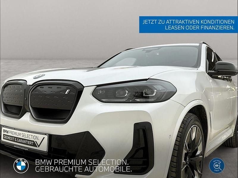 Gebraucht BMW iX3 Impressive 210 kW (286 PS) 2022 Weiß SUV