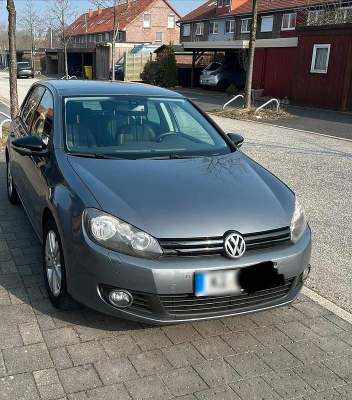 Gebraucht VW Golf VI Match 85 PS (62 kW) 2011 Grau Kleinwagen