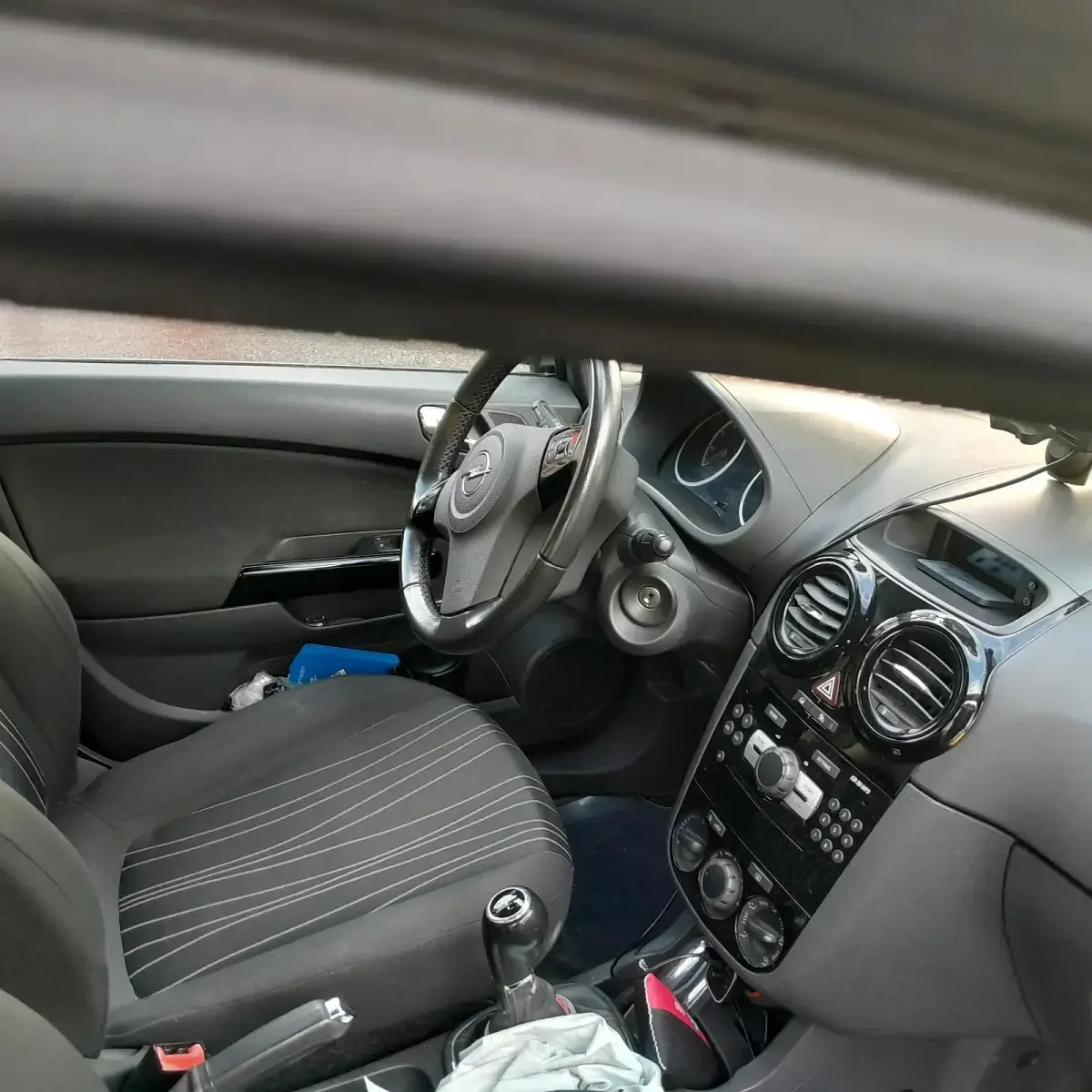 Gebraucht Opel Corsa 86 PS (63 kW) 2010 Silber Kleinwagen