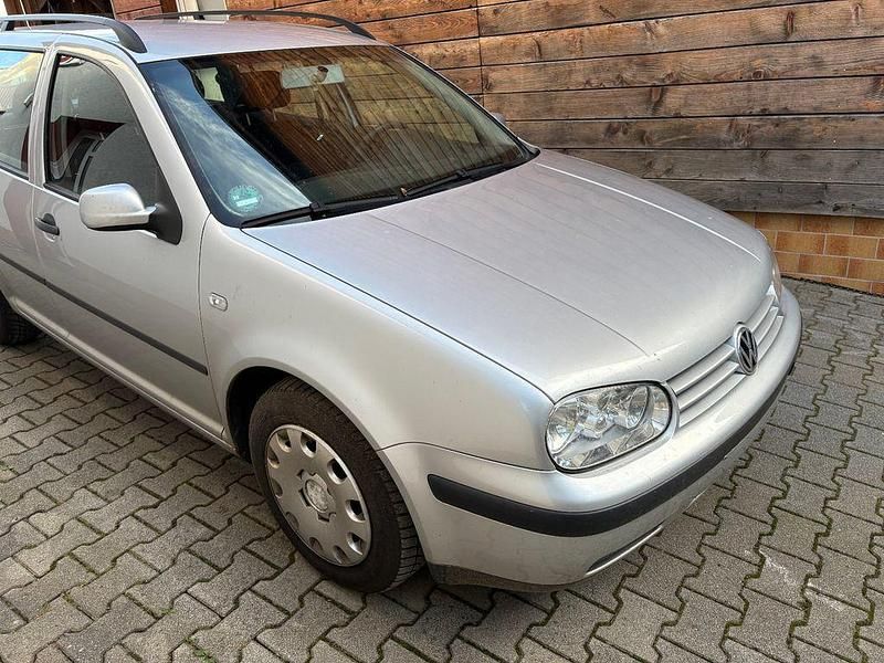 Silber Gebraucht 2006 VW Golf V Basis Kombi | 1.300 € (Guter Preis) - Bild 1/4