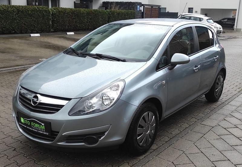 Gebraucht Opel Corsa Edition 69 PS (50 kW) 2010 Silber Kleinwagen