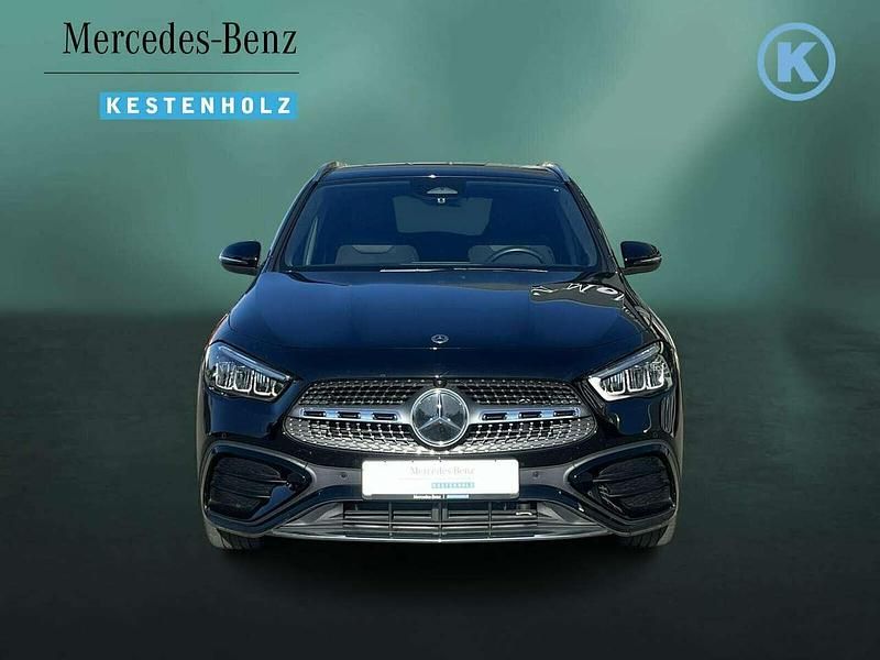Gebraucht Mercedes GLA180 AMG 136 PS (100 kW) 2023 Unilack nachtschwarz SUV
