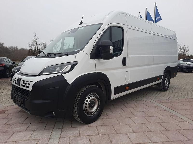 Gebraucht Fiat Ducato 179 PS (131 kW) 2024 Ducato weiß Van