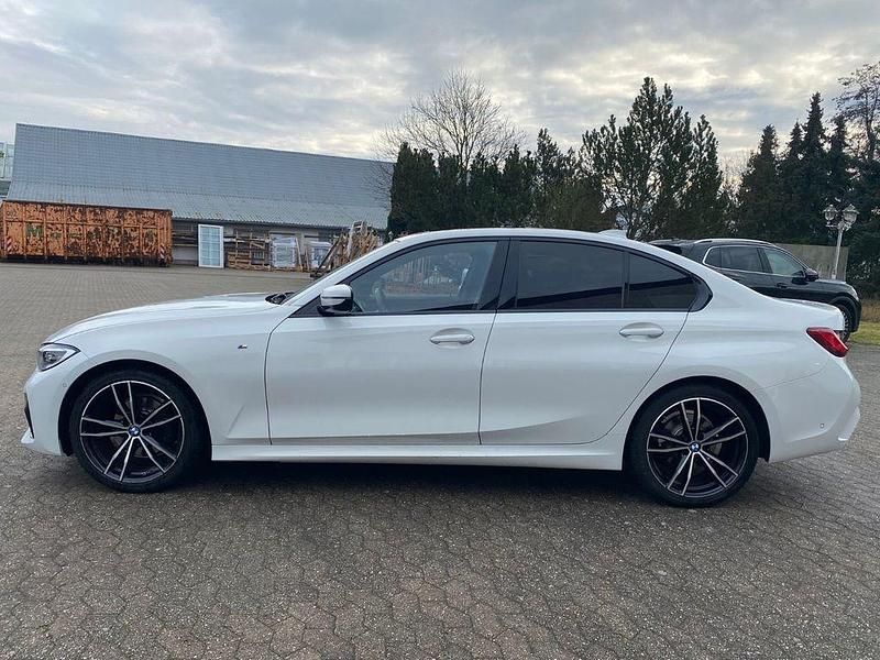 Gebraucht BMW 320 M Sport 184 PS (135 kW) 2020 Weiß Limousine