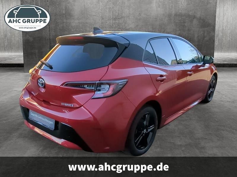 Gebraucht Toyota Corolla Business Edition 122 PS (89 kW) 2022 Rot Limousine