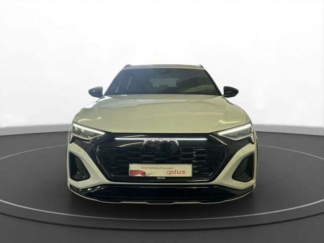 Gebraucht Audi SQ8 e-tron Ambiente 369 kW (503 PS) 2024 Weiß SUV