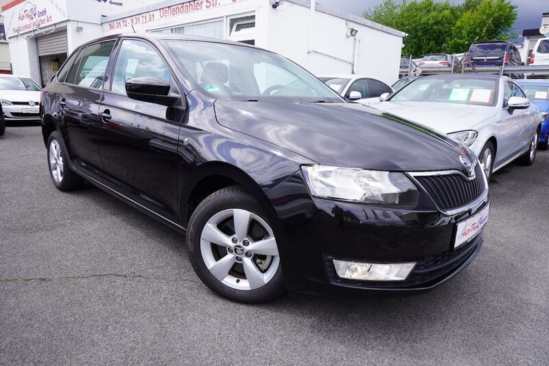Schwarz Gebraucht 2014 Skoda Rapid Ambition Kombi | 12.990 € (Fairer Preis) - Bild 1/4