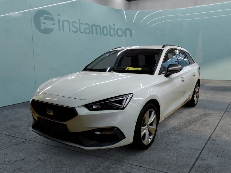Weiß Gebraucht 2024 Seat Leon FR Van / Kleinbus | 30.490 € (Etwas zu teuer) - Bild 1/2